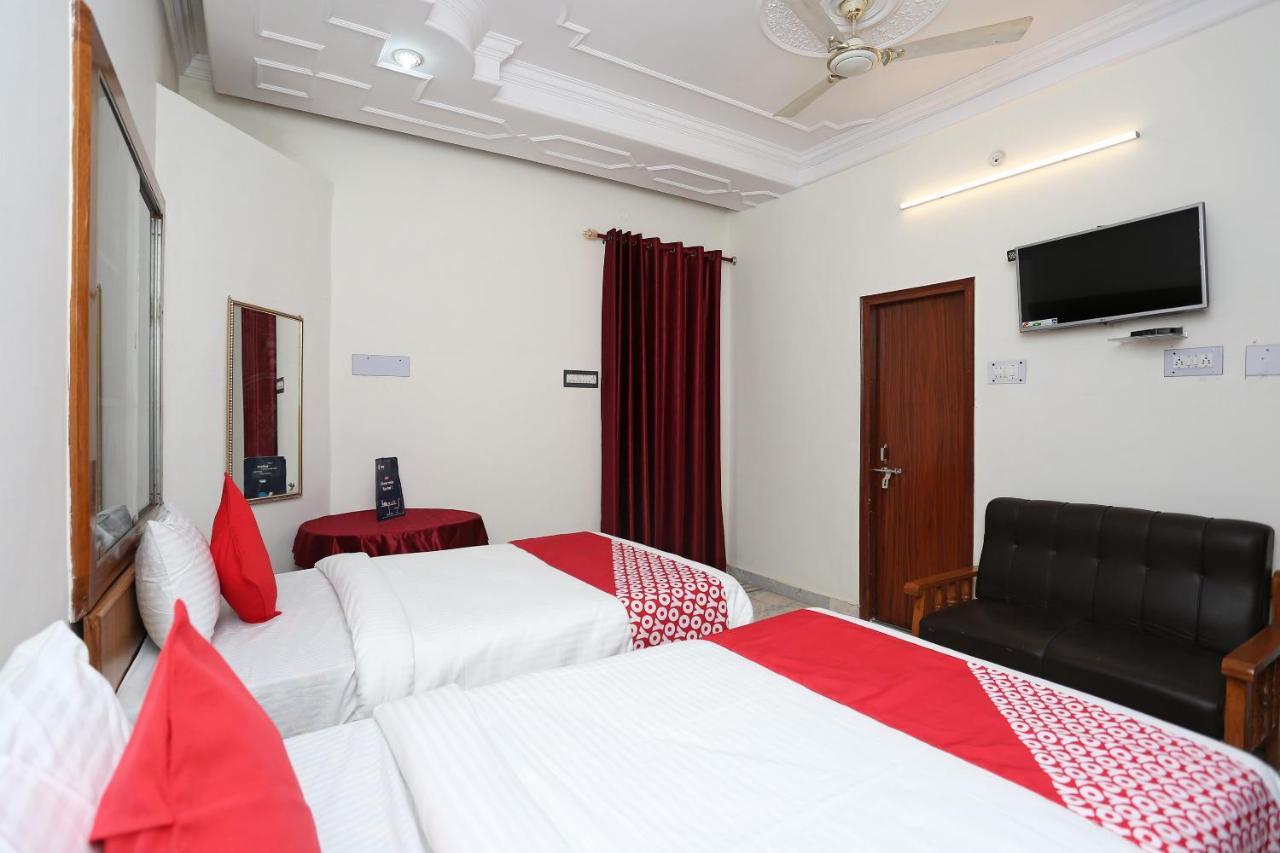 Oyo 19171 Loknath Hotel