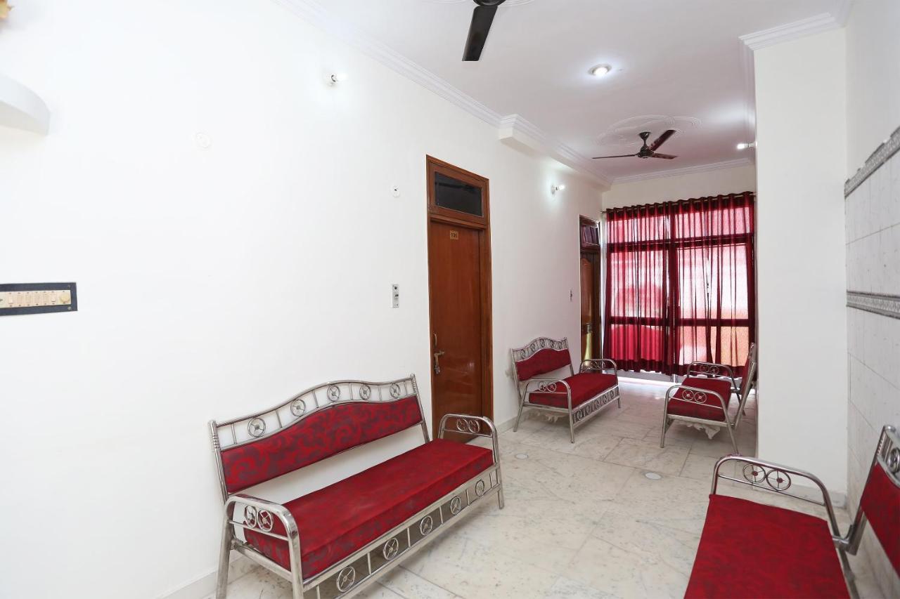 Oyo 19171 Loknath 3*